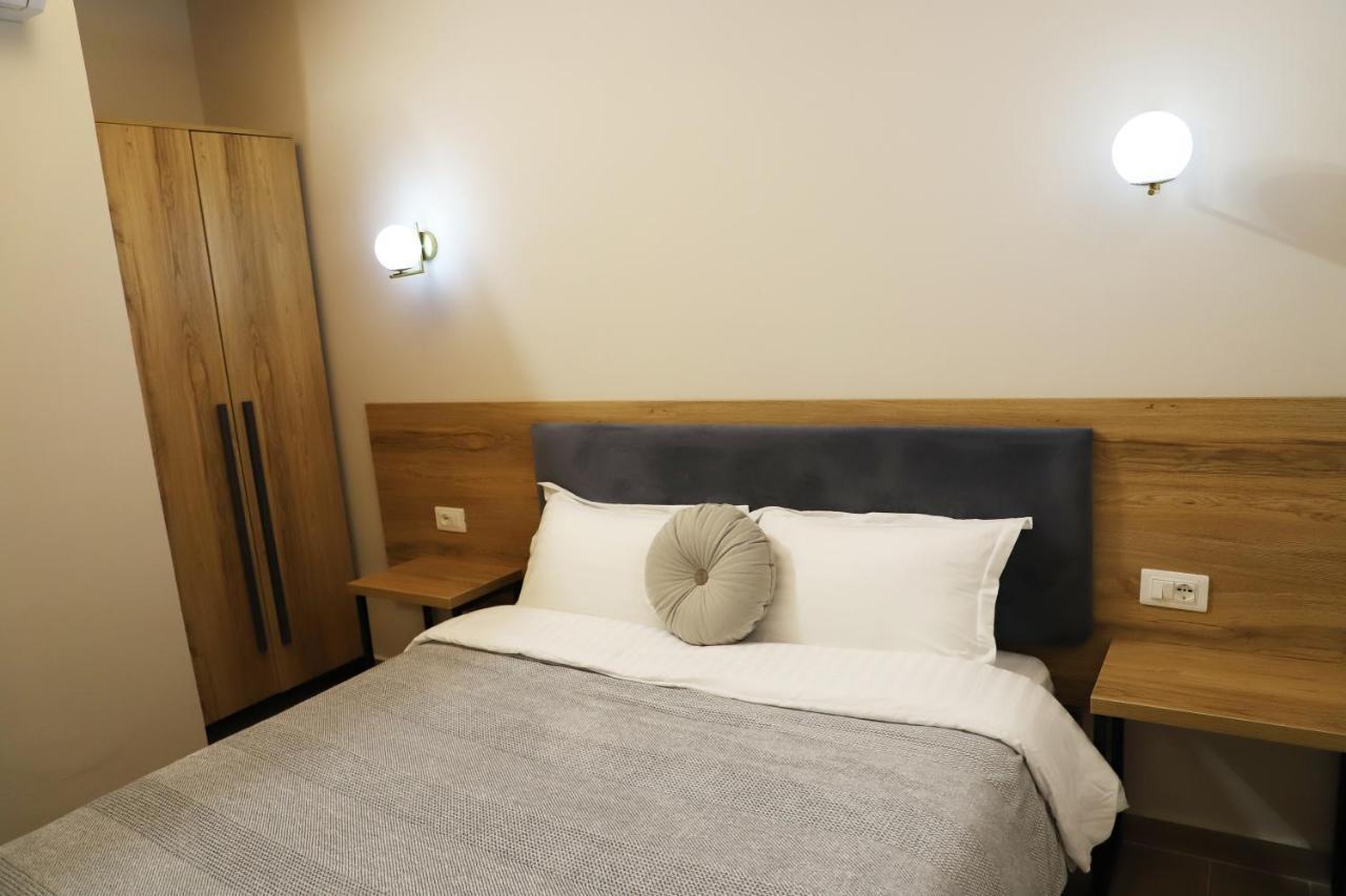 Mili Hotel بيرات المظهر الخارجي الصورة