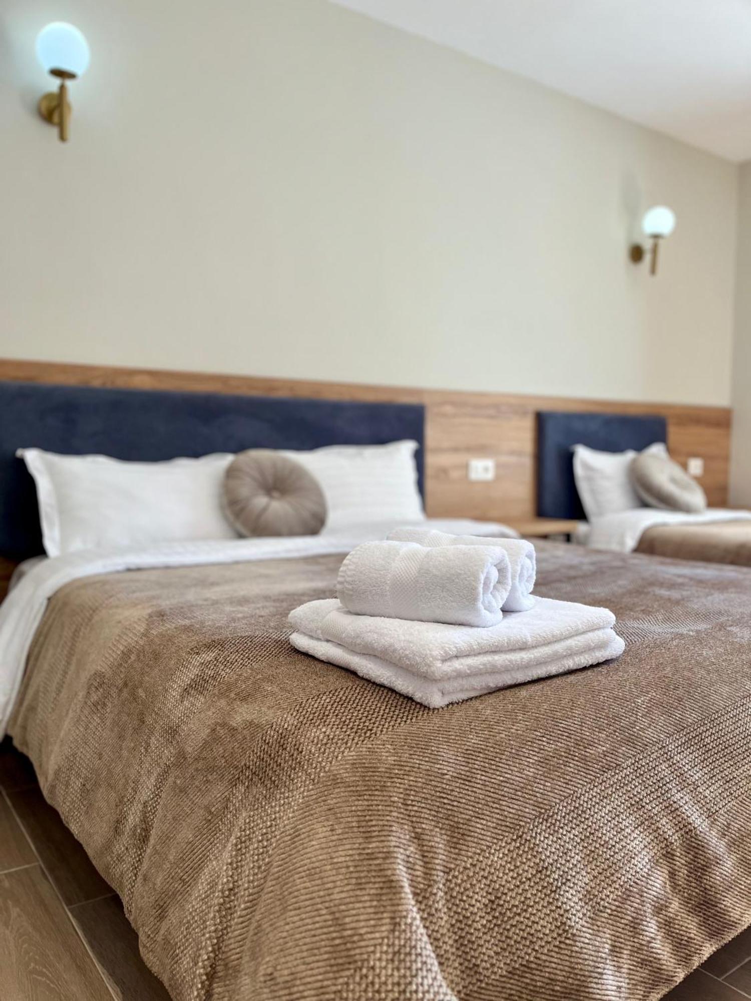Mili Hotel بيرات المظهر الخارجي الصورة