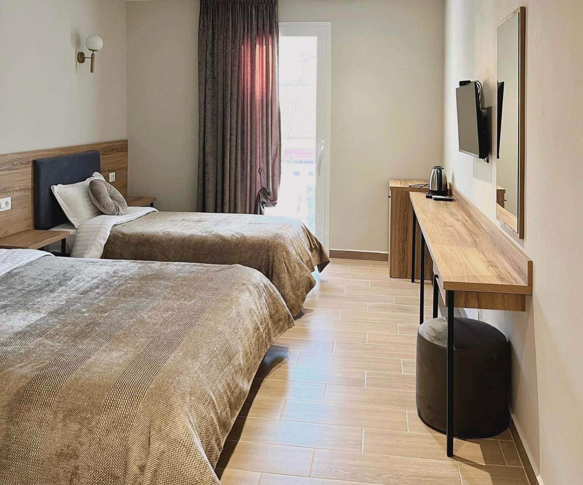 Mili Hotel بيرات المظهر الخارجي الصورة