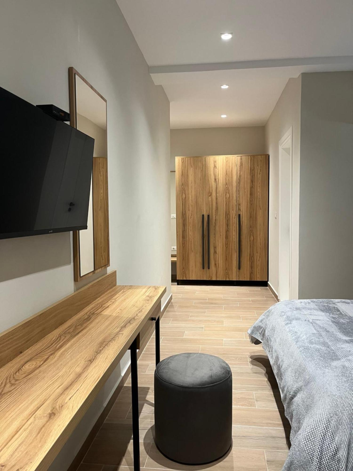 Mili Hotel بيرات المظهر الخارجي الصورة