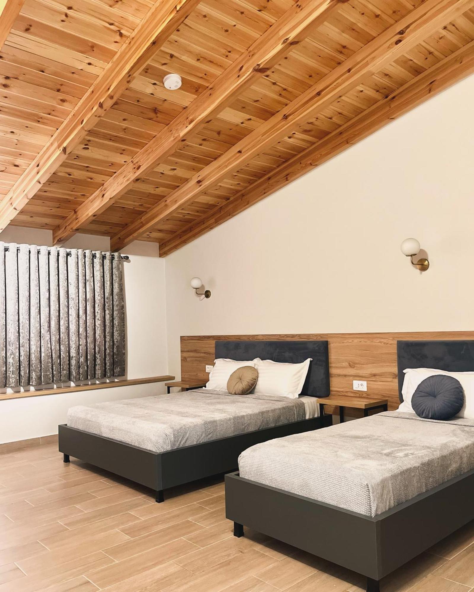Mili Hotel بيرات المظهر الخارجي الصورة