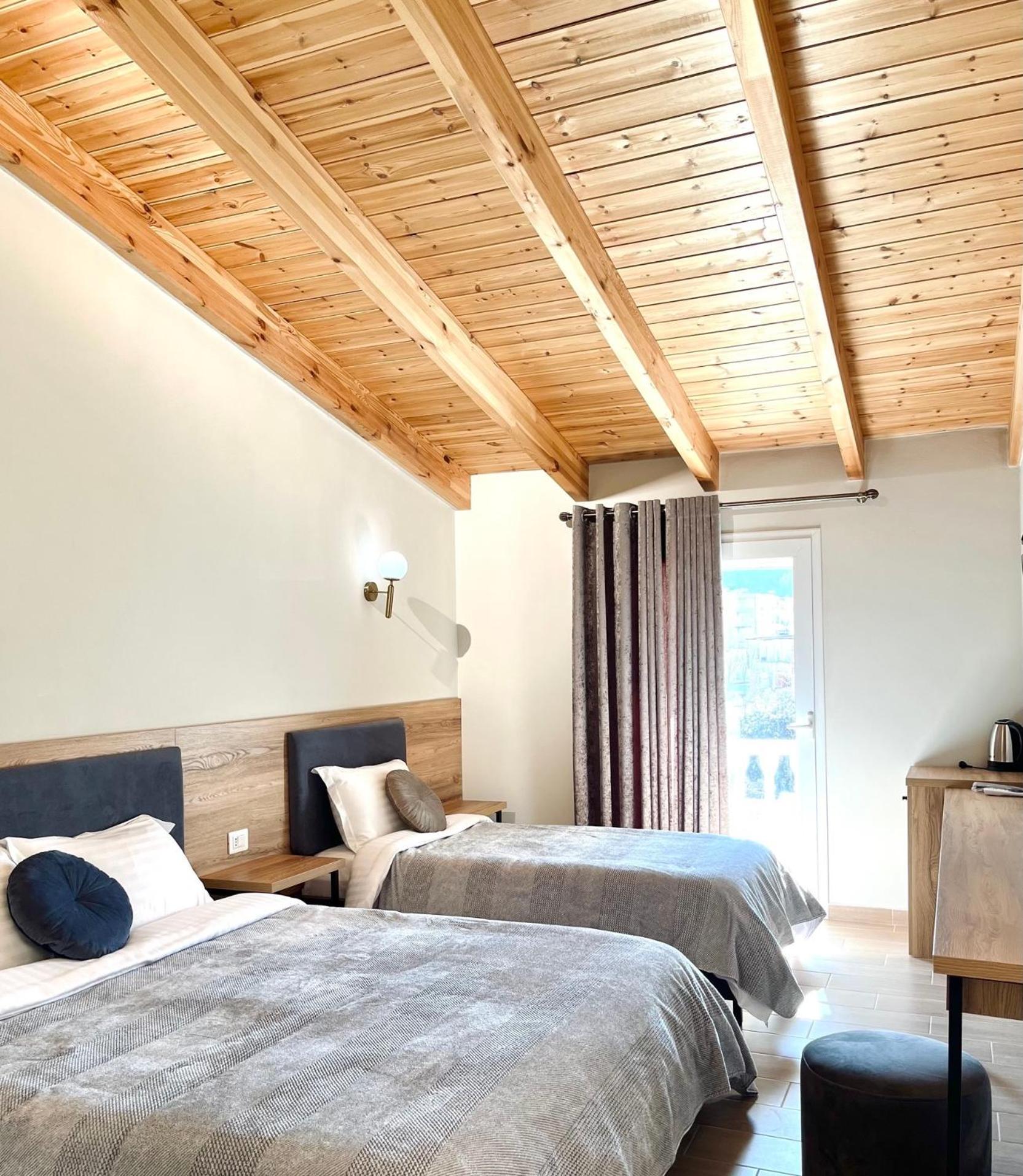 Mili Hotel بيرات المظهر الخارجي الصورة